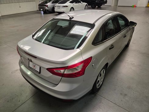 Used 2014 Ford Focus S FWD image 7
