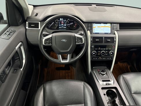 Used 2019 Land Rover Discovery Sport HSE AWD/4WD image 11