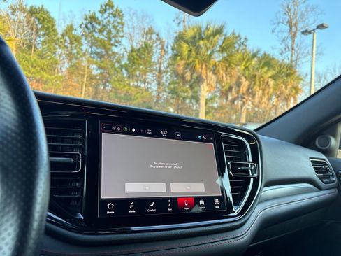 Used 2023 Dodge Durango GT image 19