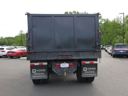 Used 2022 Ford F650 2WD Regular Cab Super Duty image 4