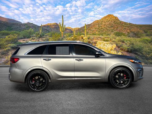 Used 2019 Kia Sorento SX w/ SX Touring Package FWD image 3