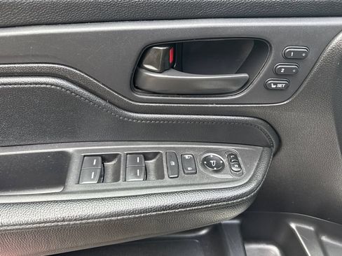 Used 2023 Honda Odyssey Sport image 5