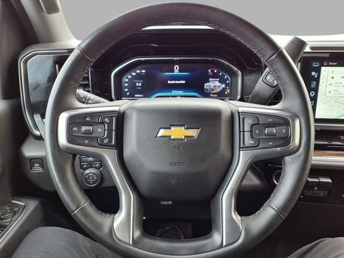 Used 2025 Chevrolet Silverado 2500 LT w/ Convenience Package AWD/4WD image 15
