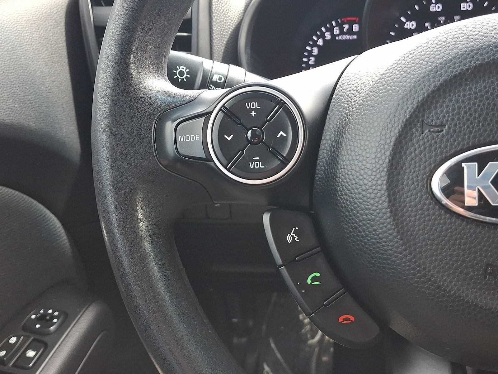 Used 2014 Kia Soul FWD image 21