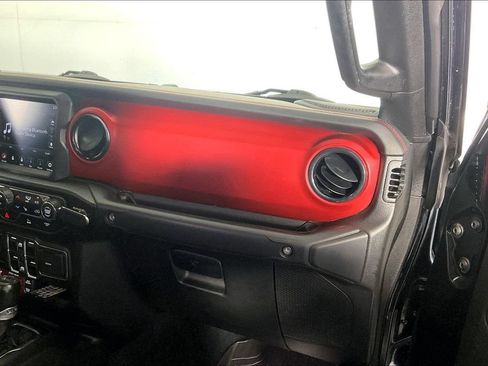 Used 2022 Jeep Gladiator Rubicon w/ LED Lighting Group AWD/4WD image 18