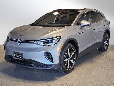 Used 2023 Volkswagen ID.4 Pro S image 3