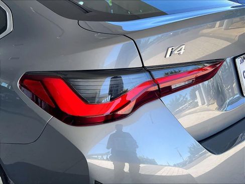 Certified 2025 BMW i4 eDrive40 RWD image 32