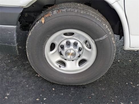 New 2025 Chevrolet Express 3500 w/ Power Convenience Package image 28