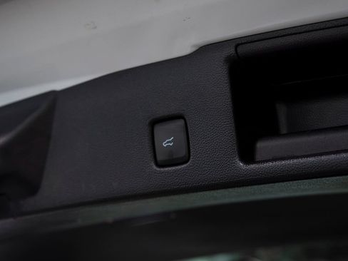 Used 2023 Ford Escape ST-Line FWD image 13