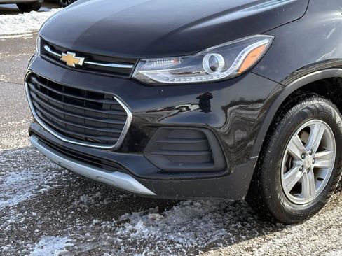 Certified 2022 Chevrolet Trax LT w/ LT Convenience Package image 7