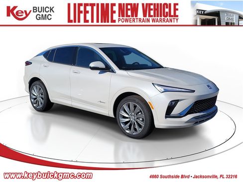 New 2025 Buick Envista Avenir image 1