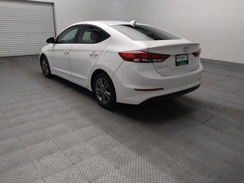 Used 2017 Hyundai Elantra SE w/ SE A/T Tech Package 03 FWD image 5