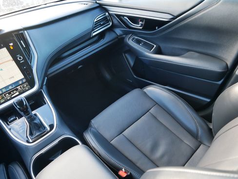 Used 2024 Subaru Outback Limited image 11