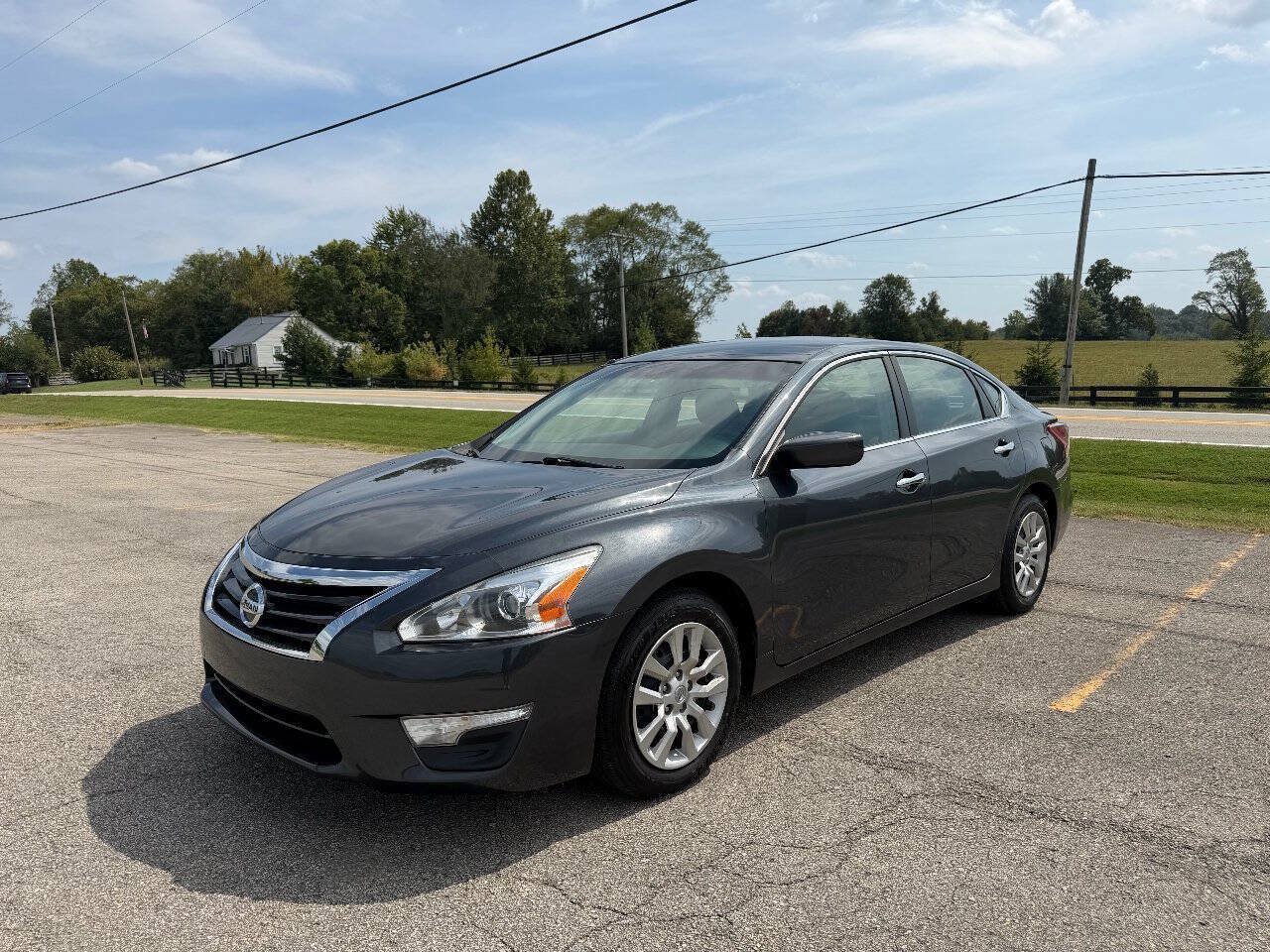 Used 2013 Nissan Altima 2.5 S FWD image 2