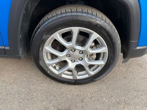 Used 2022 Jeep Compass Latitude w/ Sun and Sound Group AWD/4WD image 15