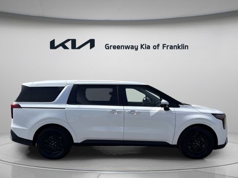 New 2026 Kia Carnival LX FWD image 8