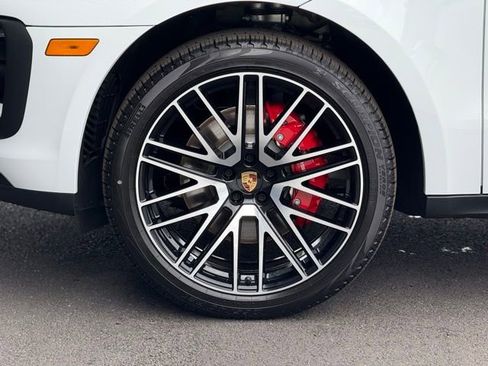 New 2025 Porsche Macan S AWD/4WD image 11