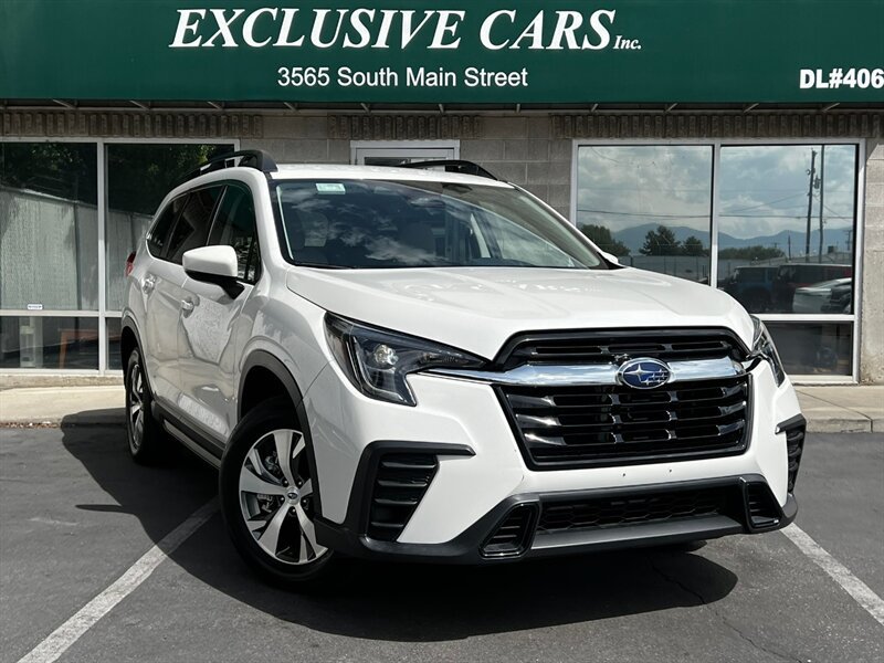 Used 2025 Subaru Ascent Premium AWD/4WD image 1