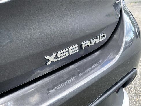 Used 2023 Toyota Highlander XSE AWD/4WD image 10