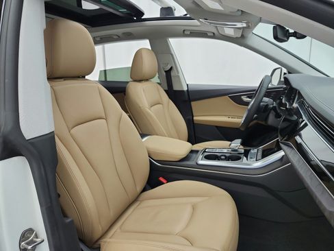 Used 2023 Audi Q8 Premium w/ Convenience Package AWD/4WD image 20