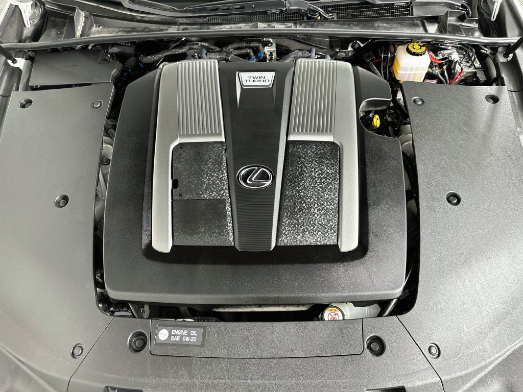 Used 2023 Lexus LS 500 w/ Luxury Package RWD image 30