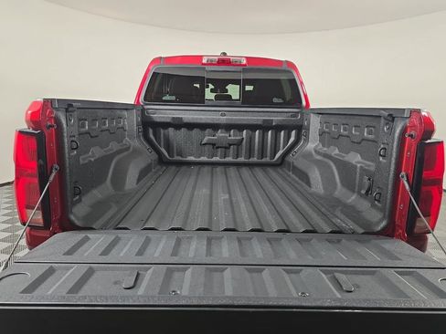 Used 2024 Chevrolet Colorado Z71 w/ Z71 Convenience Package 2 AWD/4WD image 30