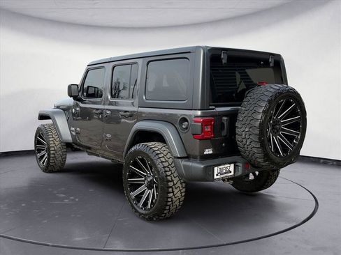 Used 2018 Jeep Wrangler Unlimited Sport S image 4