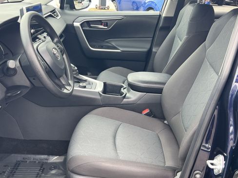 Used 2025 Toyota RAV4 XLE w/ Convenience Package AWD/4WD image 13