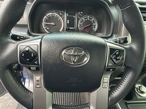 Used 2020 Toyota 4Runner Limited image 18