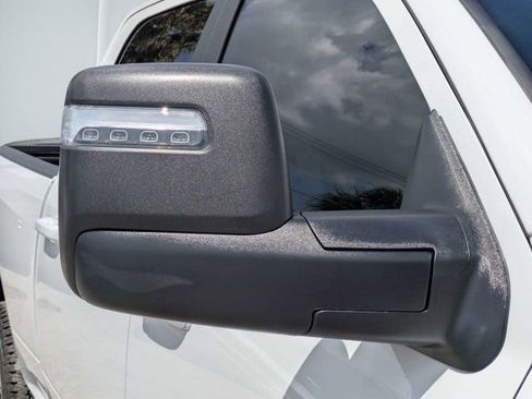 New 2026 RAM 2500 Laramie AWD/4WD image 11