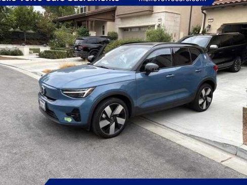 Used 2023 Volvo XC40 Recharge Ultimate AWD/4WD image 1