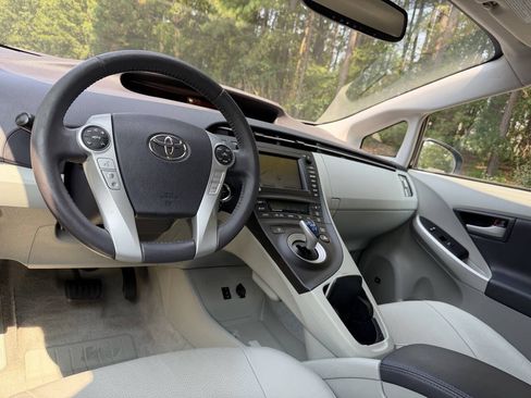Used 2010 Toyota Prius FWD image 20