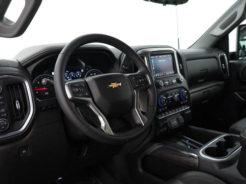 Used 2021 Chevrolet Silverado 2500 LTZ w/ LTZ Premium Package AWD/4WD image 27