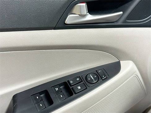 Used 2021 Hyundai Tucson Value image 19