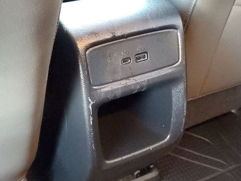 Used 2024 Chevrolet Trax ACTIV w/ Sunroof Package image 34