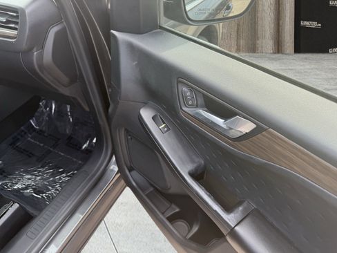 Used 2020 Ford Escape Titanium image 47