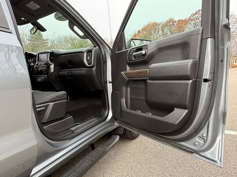 Used 2019 Chevrolet Silverado 1500 RST w/ All-Star Edition image 23