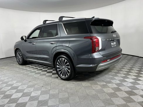 Used 2024 Hyundai Palisade Calligraphy image 12