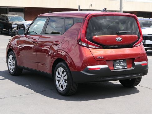 Used 2021 Kia Soul LX FWD image 6