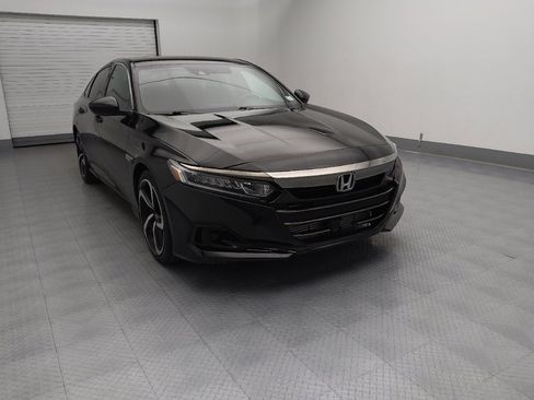 Used 2019 Honda Accord Sport image 13