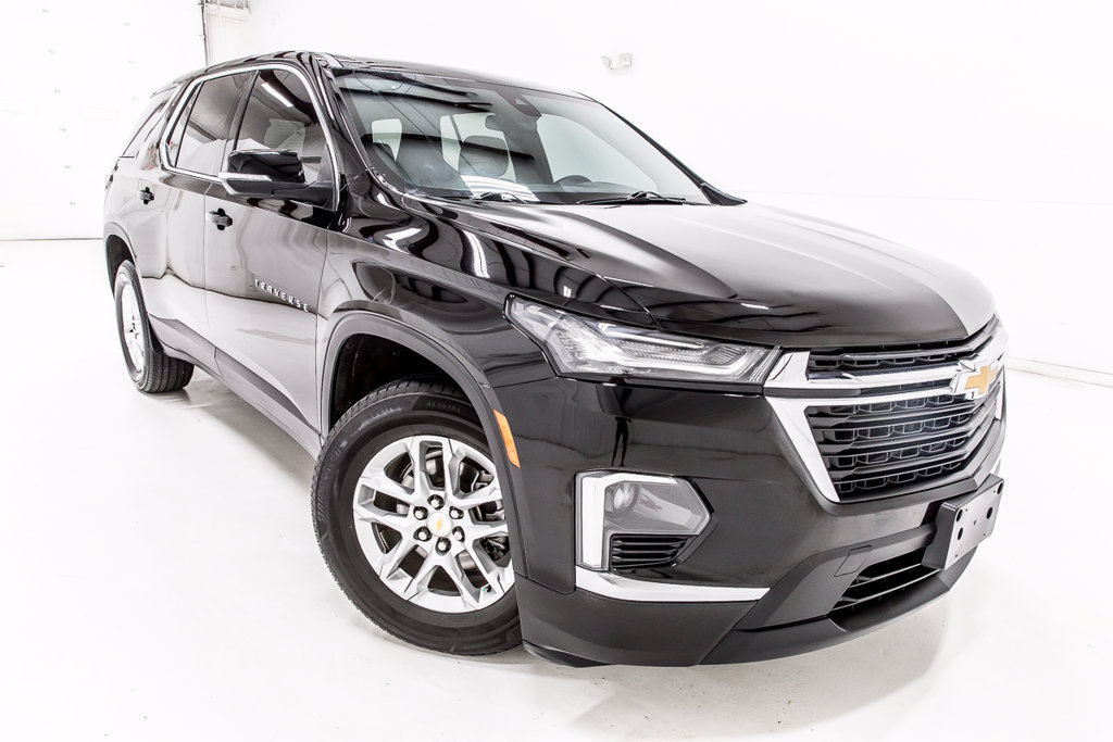 Used 2023 Chevrolet Traverse LS w/ Safety Package FWD image 9