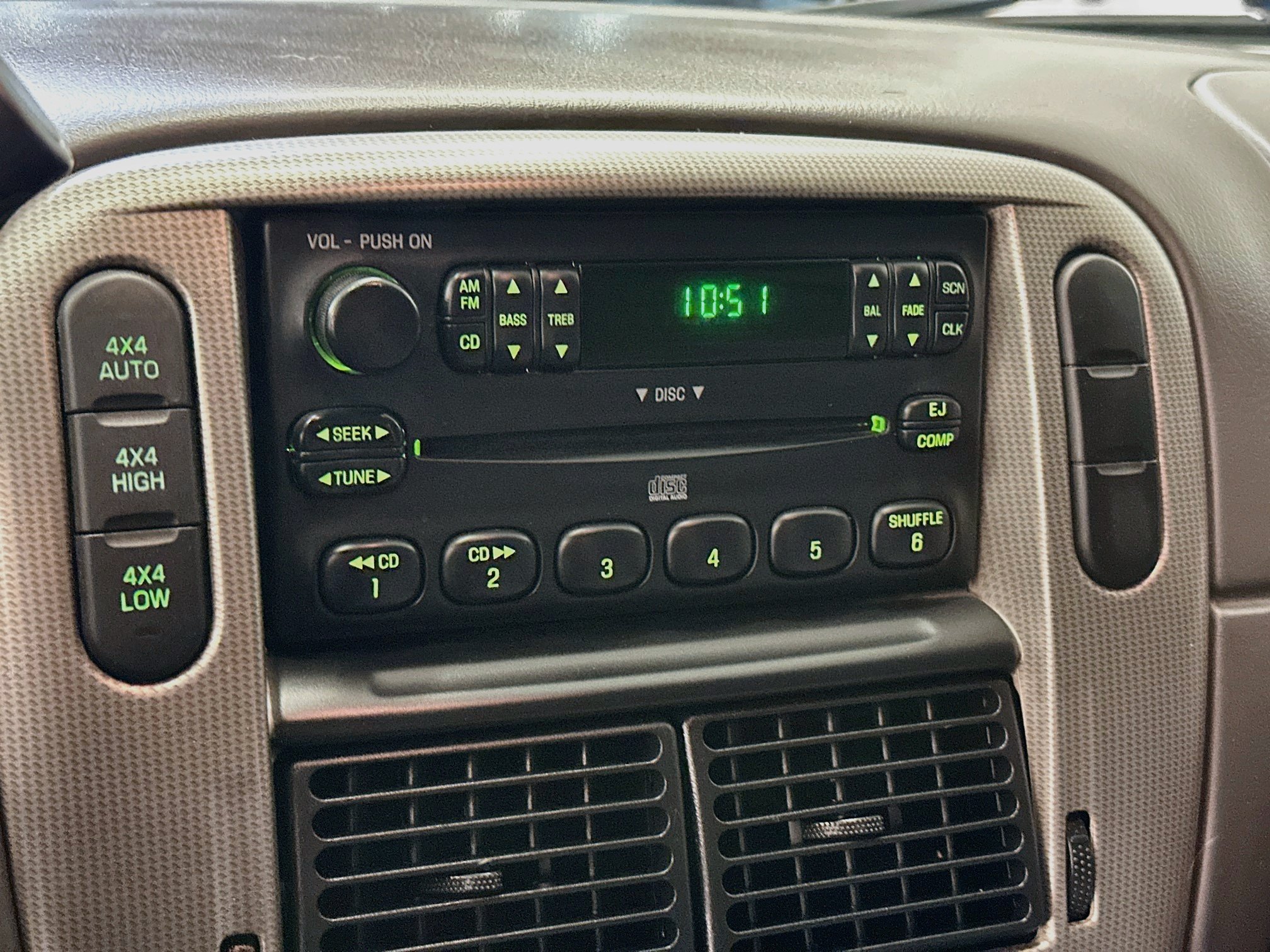 Used 2004 Ford Explorer Sport XLT AWD/4WD image 21