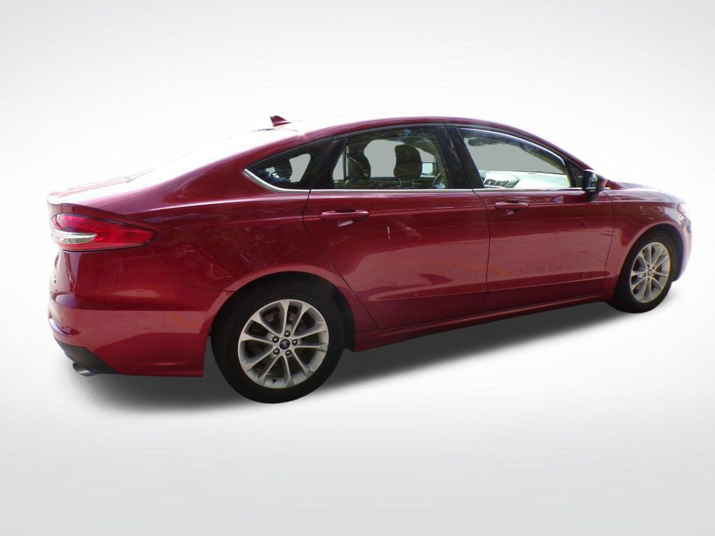 Used 2019 Ford Fusion SE FWD image 8