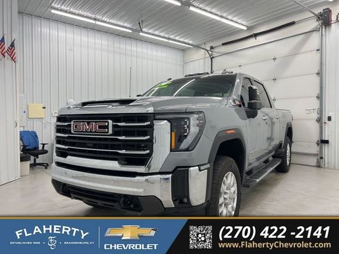 Used 2024 GMC Sierra 2500 SLT w/ SLT Premium Package image 6