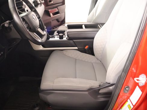 Used 2022 Toyota Tundra SR5 RWD image 10