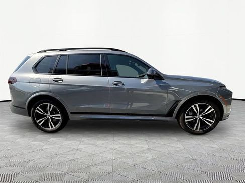 Used 2024 BMW X7 xDrive40i w/ M Sport Package AWD/4WD image 8