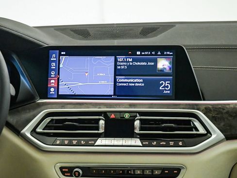 Certified 2022 BMW X5 sDrive40i w/ Luxury Seating Package RWD image 14