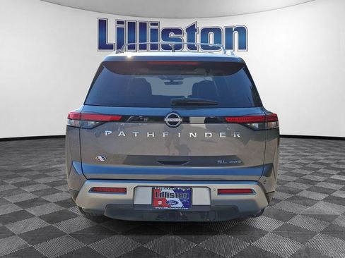Used 2025 Nissan Pathfinder SL w/ SL Premium Package AWD/4WD image 5