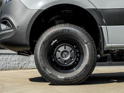 New 2025 Mercedes-Benz Sprinter 2500 image 4