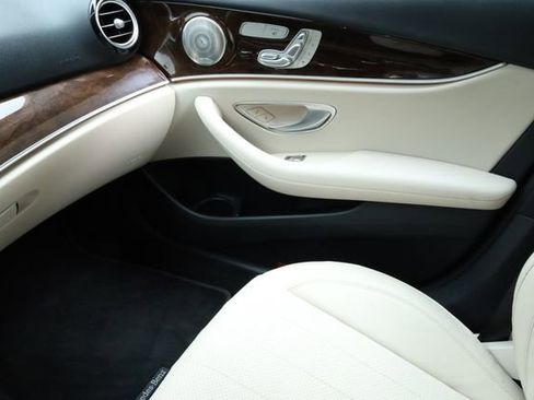 Used 2021 Mercedes-Benz E 350 Sedan image 8